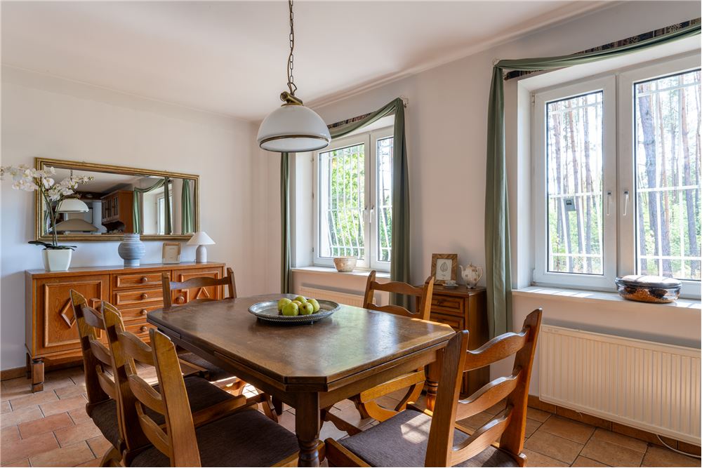 Dom wolnostojący - Sprzedaż - Józefów, Polska - 77 - 810251028-66