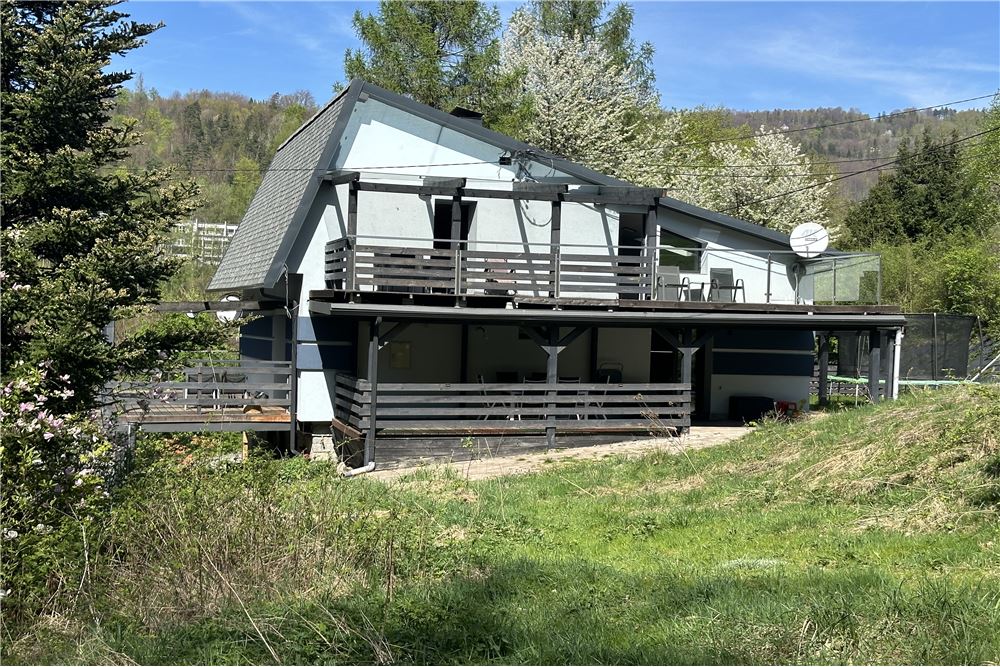 Nieruchomość inwestycyjna - Sprzedaż - Ustroń, Polska - 49 - 800061103-183