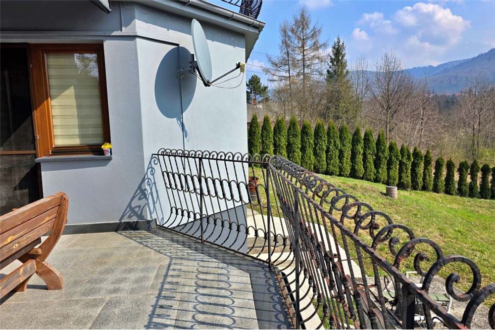 Dom wolnostojący - Sprzedaż - Bielsko-Biała, Polska - 18 - 800061016-1157