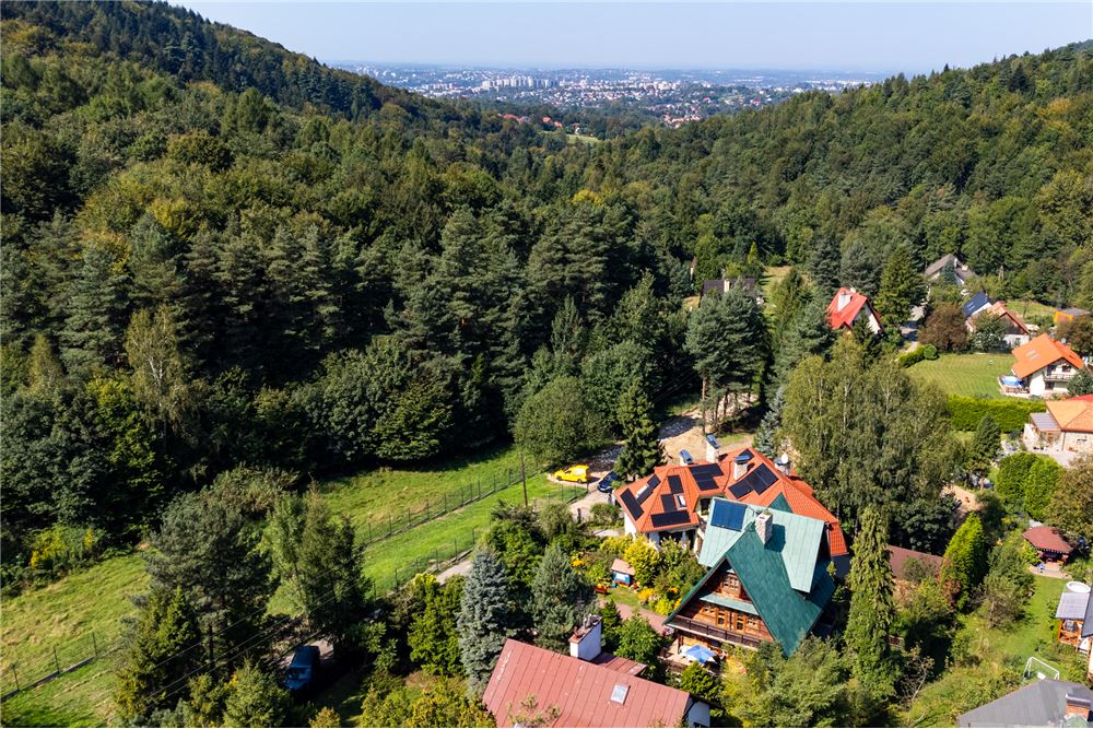 Apartament wakacyjny - Sprzedaż - Bielsko-Biała, Polska - 3 - 800061103-158