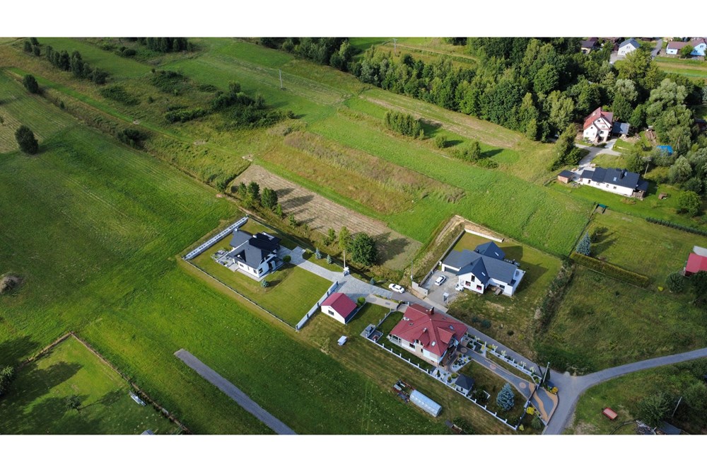 Działka - Sprzedaż - Ślemień, Polska - dji_fly_20250723_172116_243_1753284347459_photo_optimized.JPG - 800061130-24