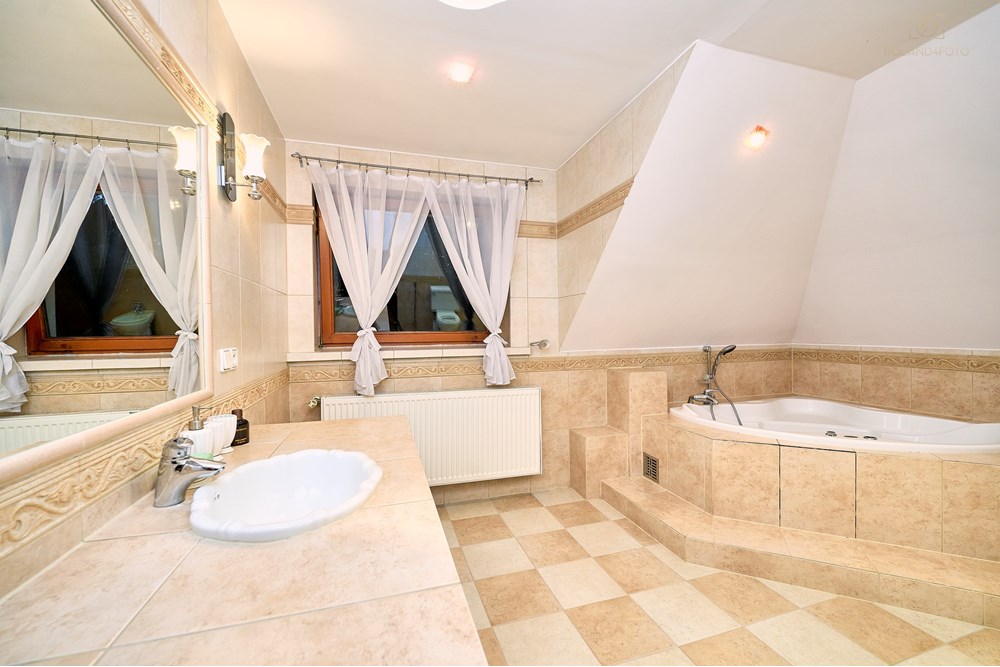 Rezydencja/Willa/Dworek - Sprzedaż - Zadroże, Polska - 5.jpg - 800271025-8