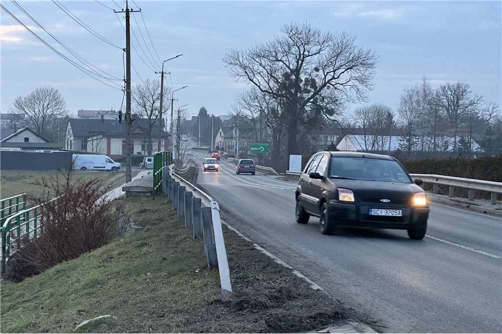 Lokal handlowy/usługowy - Wynajem - Jaworze, Polska - 53 - 800061103-144