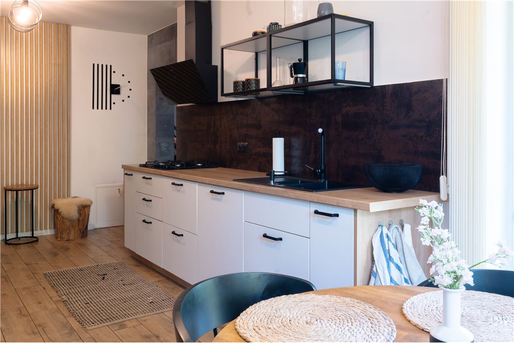 Dom w zabudowie szeregowej - Sprzedaż - Żywiec, Polska - 13 - 800061126-18