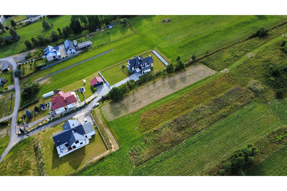 Działka - Sprzedaż - Ślemień, Polska - dji_fly_20250723_171810_236_1753284439455_photo_optimized.JPG - 800061130-24