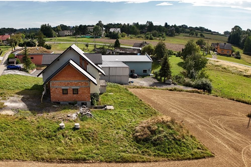 Dom wolnostojący - Sprzedaż - Cieszyn, Polska - DJI_20250828143019_0325_D.JPG - 470131058-371