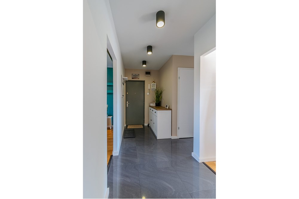 Mieszkanie - Sprzedaż - Łódź, Polska - Mieszkanie-na-sprzedaz-Lodz-13.jpg - 470191045-183