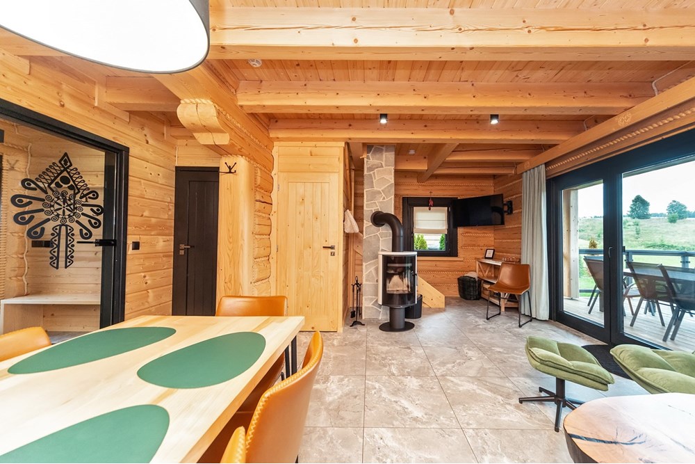 Biznes - Sprzedaż - Istebna, Polska - MIODM_015M.jpg - 800061093-116