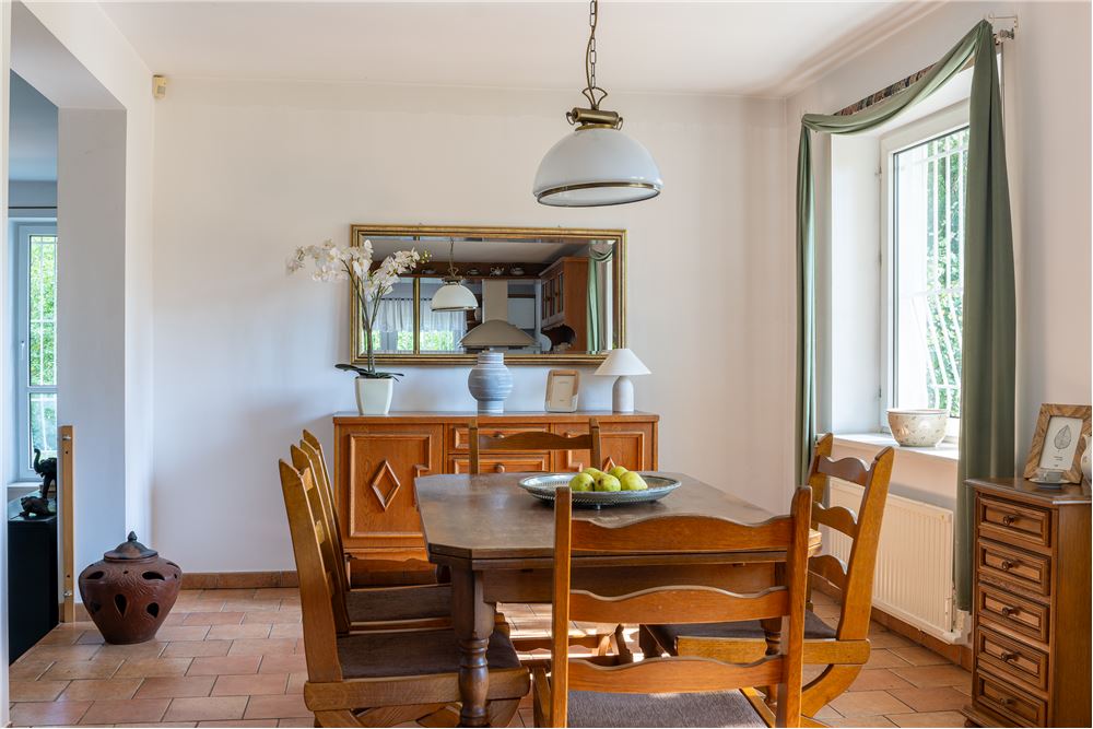 Dom wolnostojący - Sprzedaż - Józefów, Polska - 86 - 810251028-66