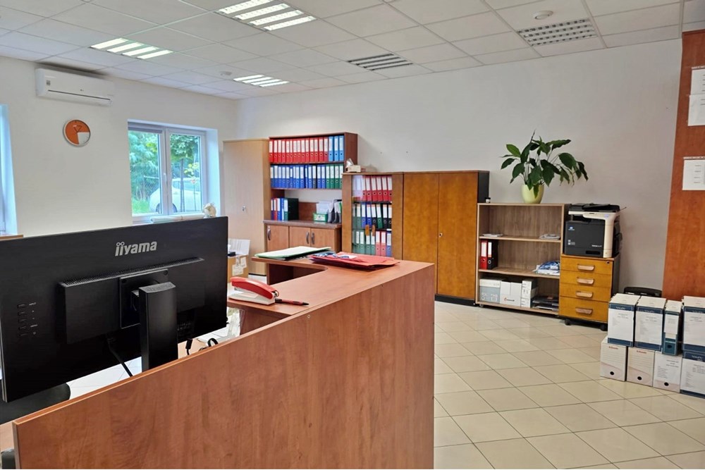 Lokal handlowy/usługowy - Wynajem - Bielsko-Biała, Polska - 9.jpg - 800061016-1295