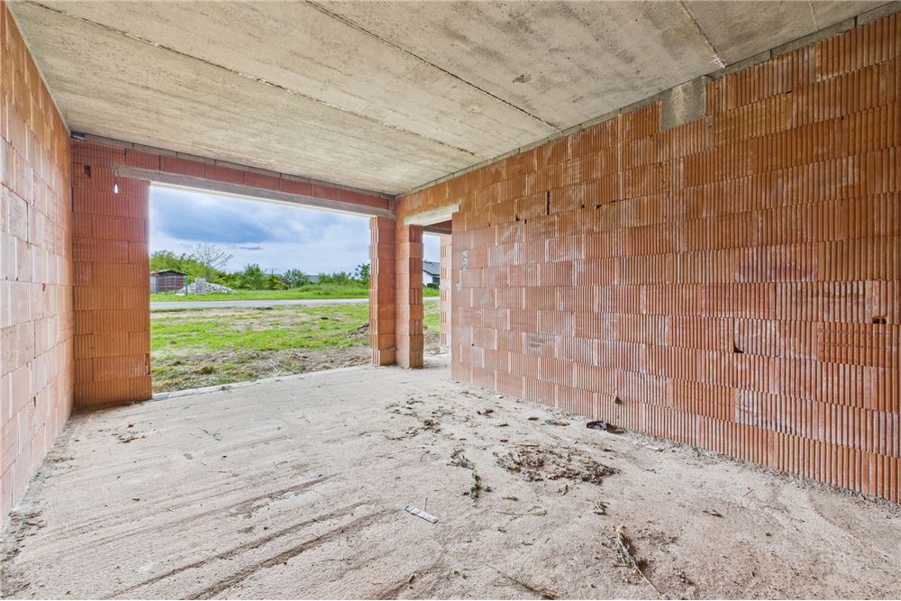 Dom wolnostojący - Sprzedaż - Niekłonice, Polska - 31 - 470281003-72