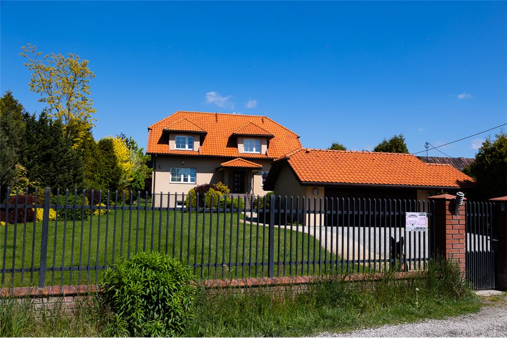 Dom wolnostojący - Sprzedaż - Łódź, Polska - 35 - 470291004-251