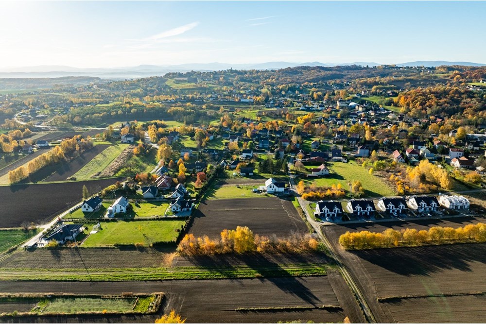 Działka budowlana - Sprzedaż - Trąbki, Polska - 20251031-DJI_0974-HDR.jpg - 800241005-219
