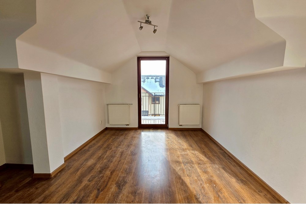 Mieszkanie dwupoziomowe - Sprzedaż - Bielsko-Biała, Polska - 20251203_124747.jpeg - 800061098-188