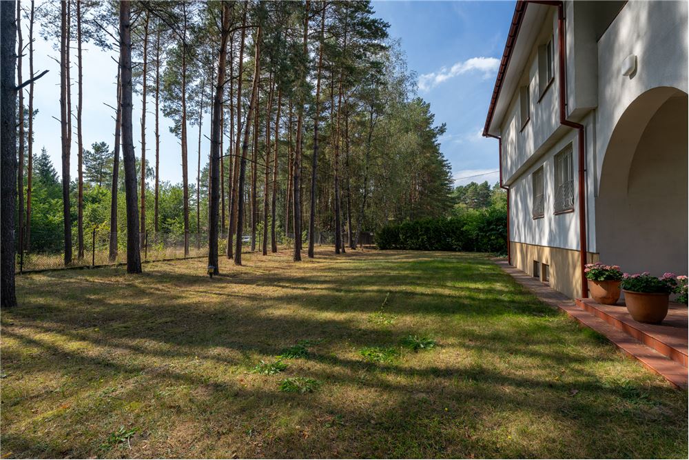 Dom wolnostojący - Sprzedaż - Józefów, Polska - 68 - 810251028-66