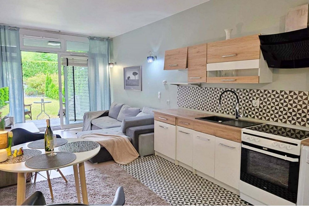 Mieszkanie na parterze - Sprzedaż - Bielsko-Biała, Polska - 2.jpg - 800061016-1265