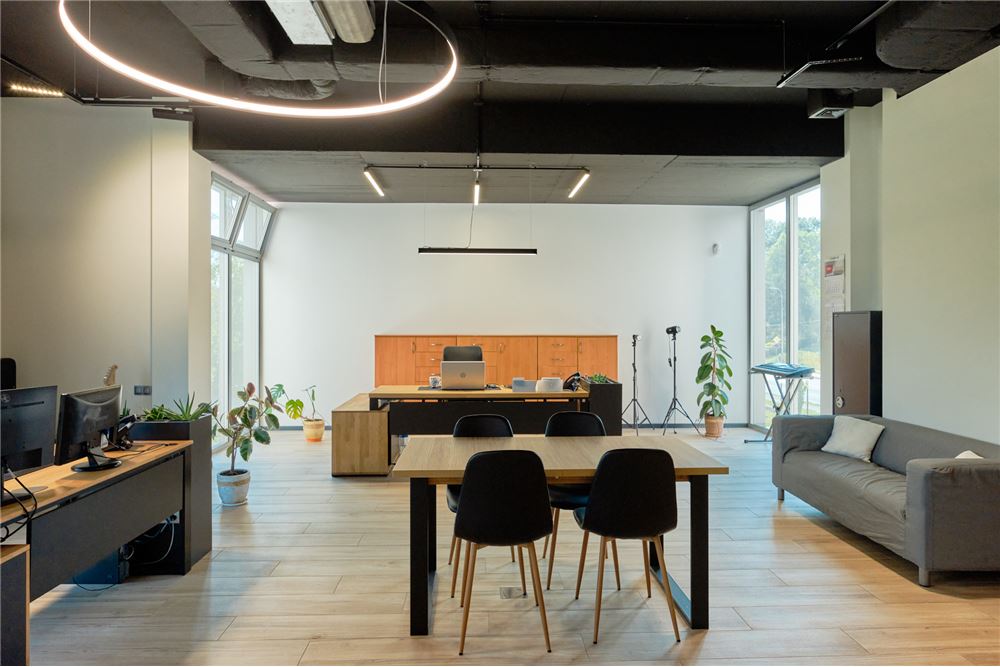 Lokal handlowy/usługowy - Sprzedaż - Cieszyn, Polska - 11 - 800061016-1278