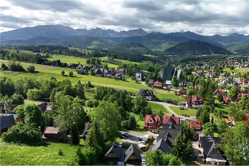 Dom wolnostojący - Sprzedaż - Zakopane, Polska - 87 - 800091040-90
