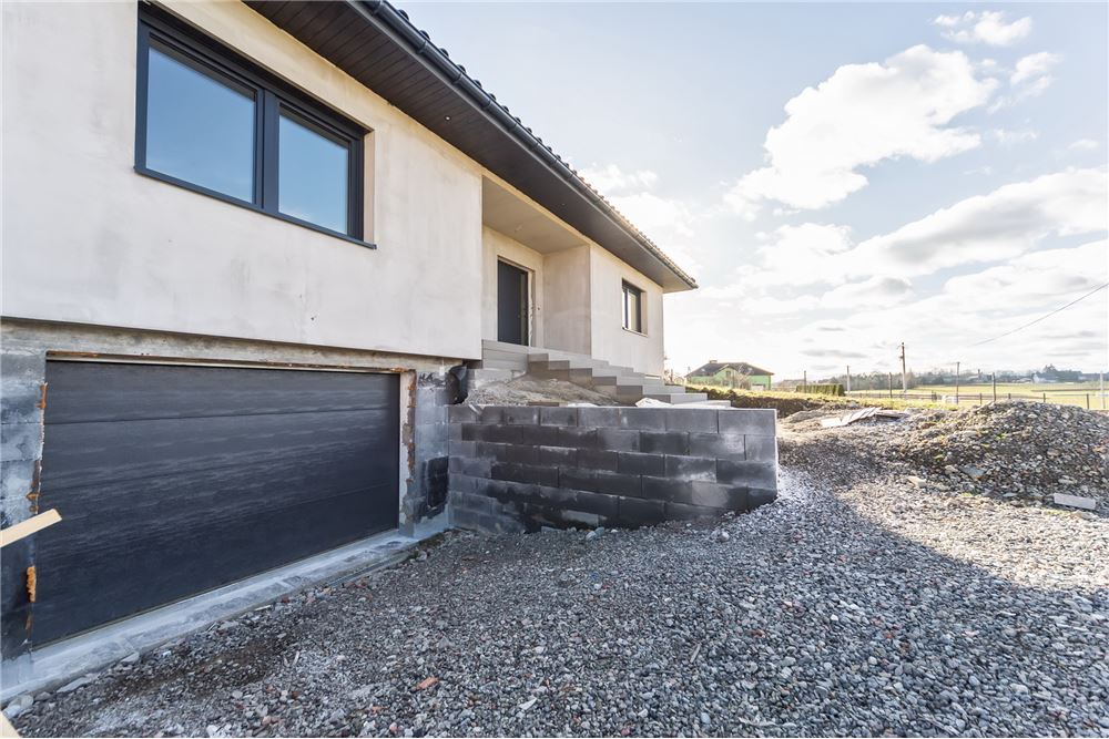 Dom wolnostojący - Sprzedaż - Dębowiec, Polska - 42 - 800061076-445