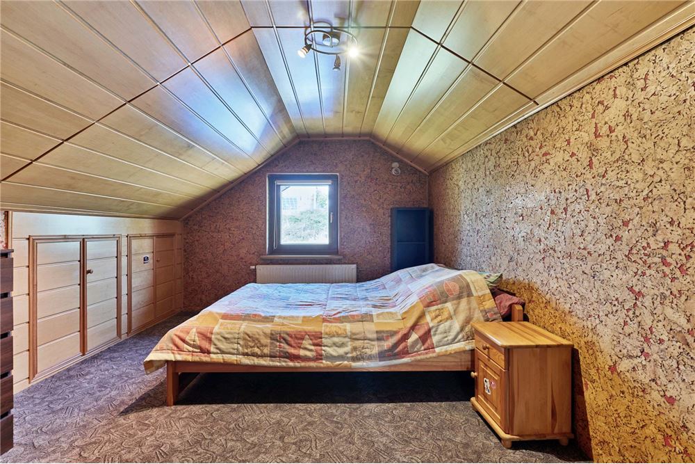 Dom wolnostojący - Sprzedaż - Bielsko-Biała, Polska - 131 - 800061016-1153