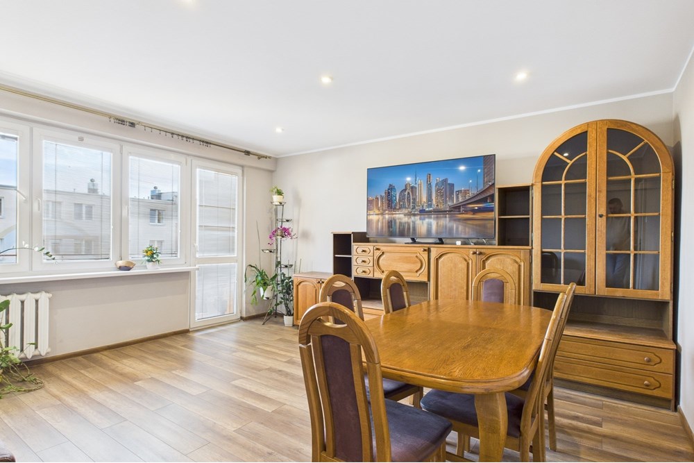 Mieszkanie - Sprzedaż - Kutno, Polska - CAM03517G0-PR0044-STILL009.jpg - 470291005-31