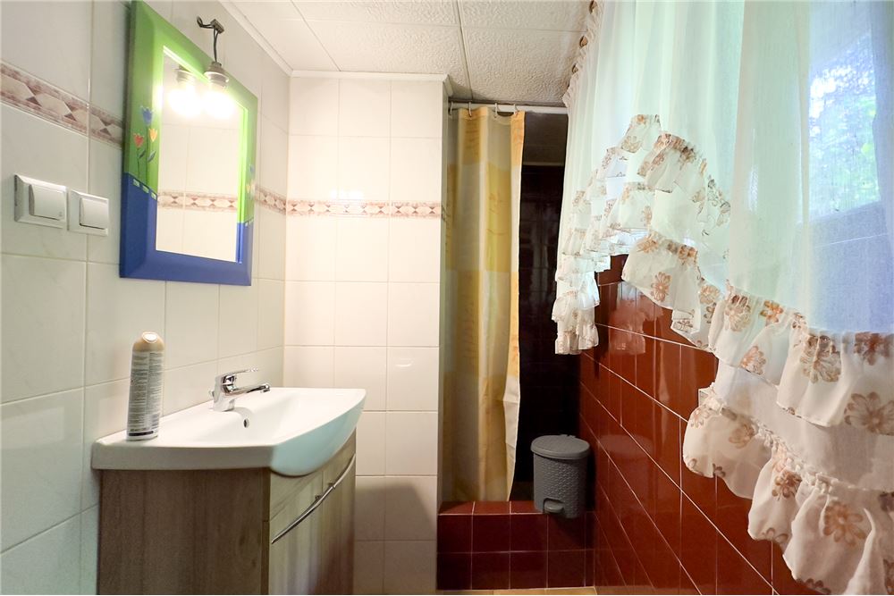 Apartament wakacyjny - Sprzedaż - Bielsko-Biała, Polska - 130 - 800061103-158