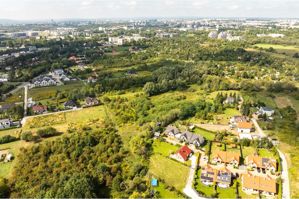 Nieruchomość gruntowa - Sprzedaż - Kraków, Polska - 11 grunt inwestycyjny zabudowa mieszkaniowa Kraków tel 692 272 248.  (11).jpg - 800241010-95