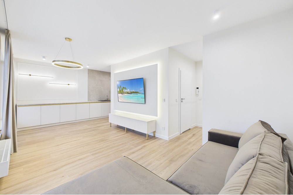 Mieszkanie - Wynajem - Koszalin, Polska - 1.jpg - 470281002-237