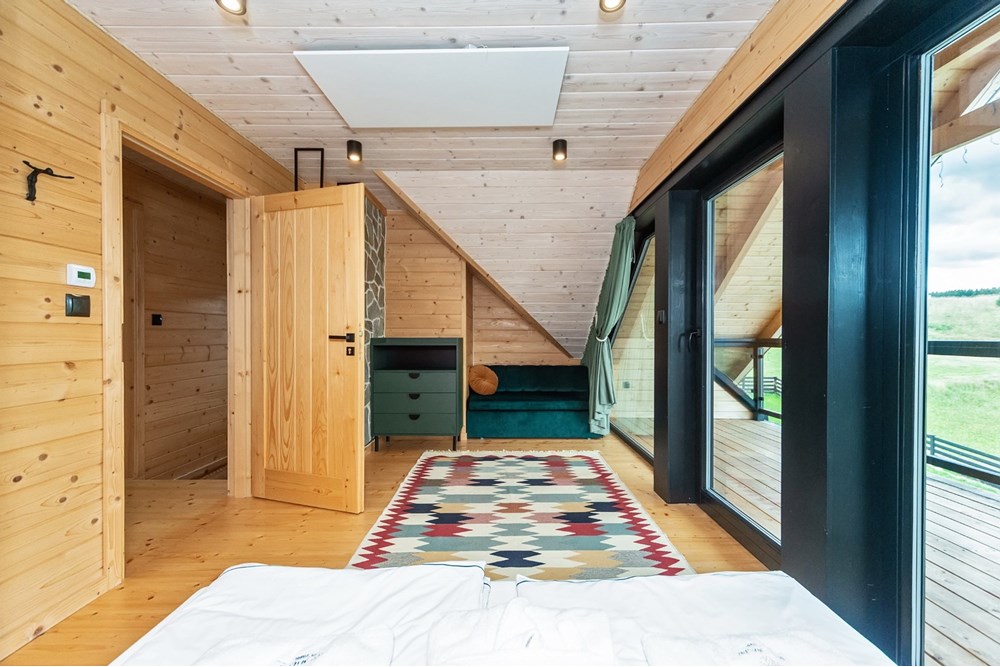 Biznes - Sprzedaż - Istebna, Polska - MIODM_053M.jpg - 800061093-116