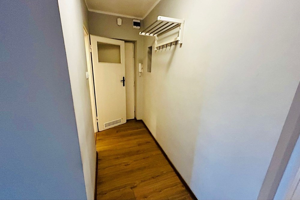 Mieszkanie - Sprzedaż - Cieszyn, Polska - Zdjęcie WhatsApp 2025-10-01 o 07.30.21_fb612d07.jpg - 800061135-2