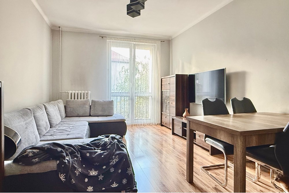 Mieszkanie - Sprzedaż - Bielsko-Biała, Polska - 3.jpeg - 470131040-440