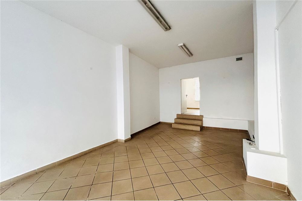 Lokal handlowy/usługowy - Sprzedaż - Sosnowiec, Polska - 2 - 800161013-38