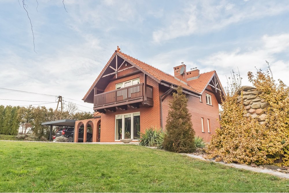 Dom wolnostojący - Sprzedaż - Jaworze, Polska - 1 (2).jpg - 470131026-156