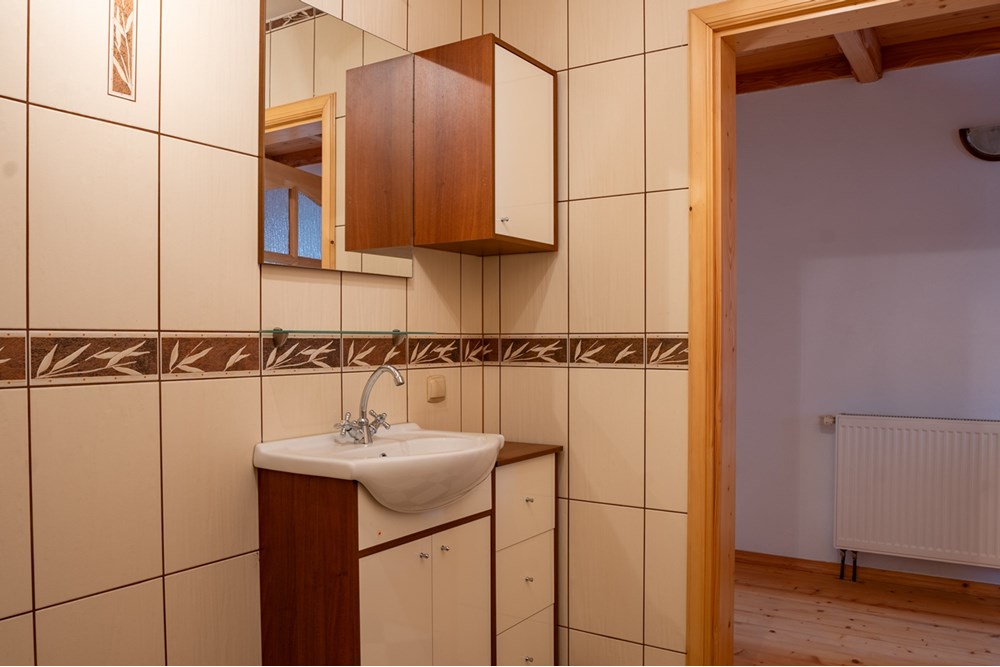 Dom wolnostojący - Sprzedaż - Kiczory, Polska - DSC01372-HDR-23.jpg - 800091051-3