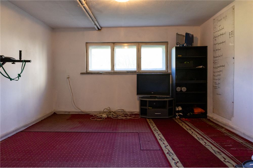 Dom wolnostojący - Sprzedaż - Bystra Śląska, Polska - 16 - 800061103-155