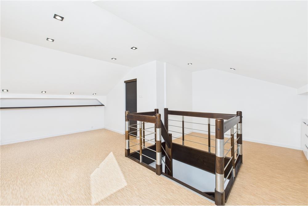 Mieszkanie dwupoziomowe - Sprzedaż - Koszalin, Polska - 27 - 470281008-28