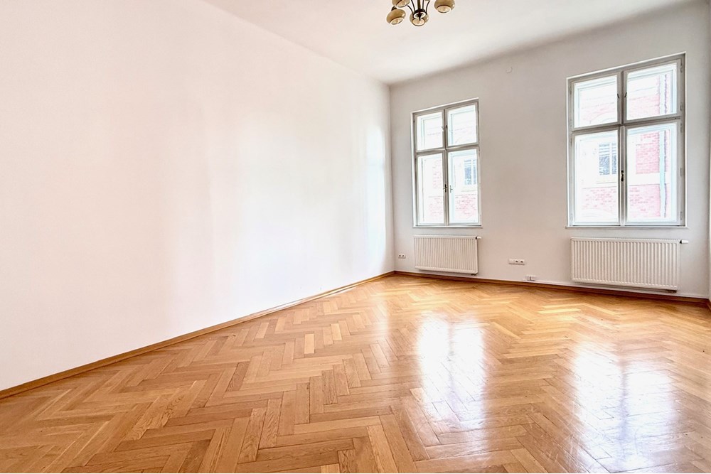 Lokal handlowy/usługowy - Wynajem - Bielsko-Biała, Polska - 1.jpeg - 470131094-20