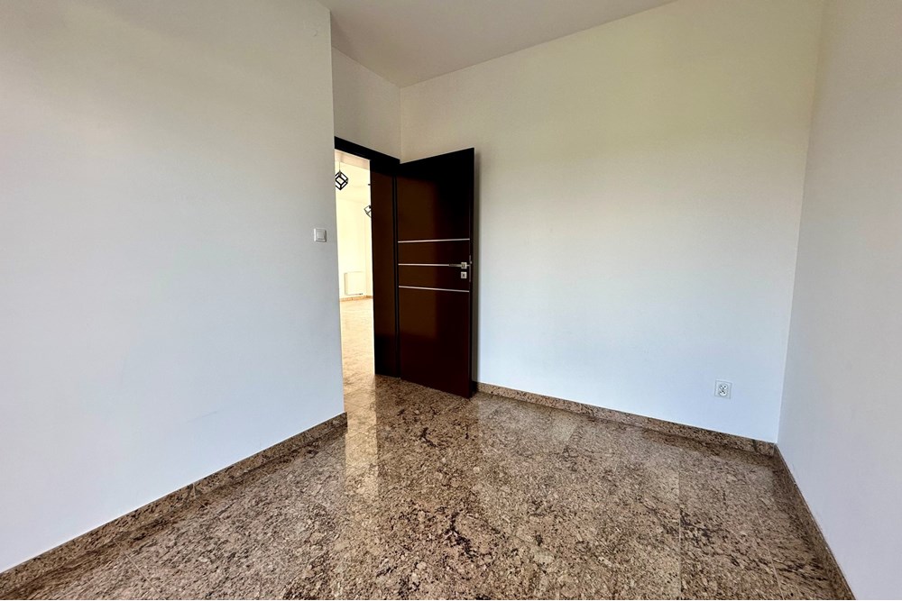 Mieszkanie dwupoziomowe - Sprzedaż - Bielsko-Biała, Polska - IMG_0540.jpeg - 800061098-182