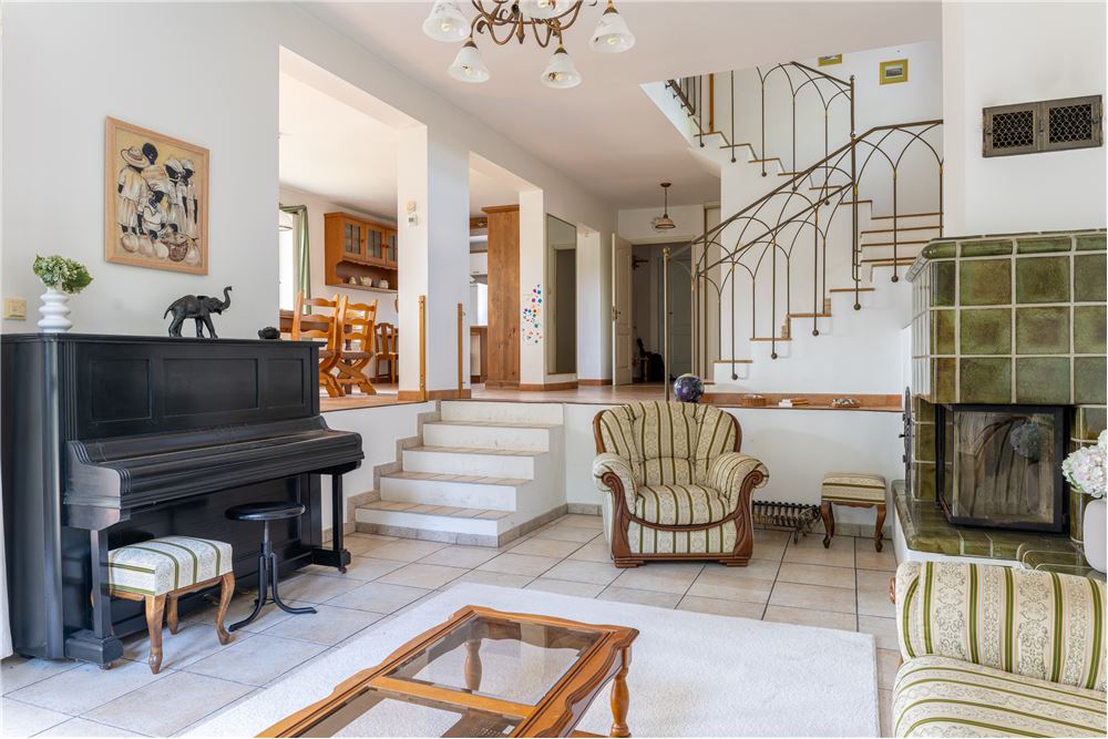 Dom wolnostojący - Sprzedaż - Józefów, Polska - 119 - 810251028-66