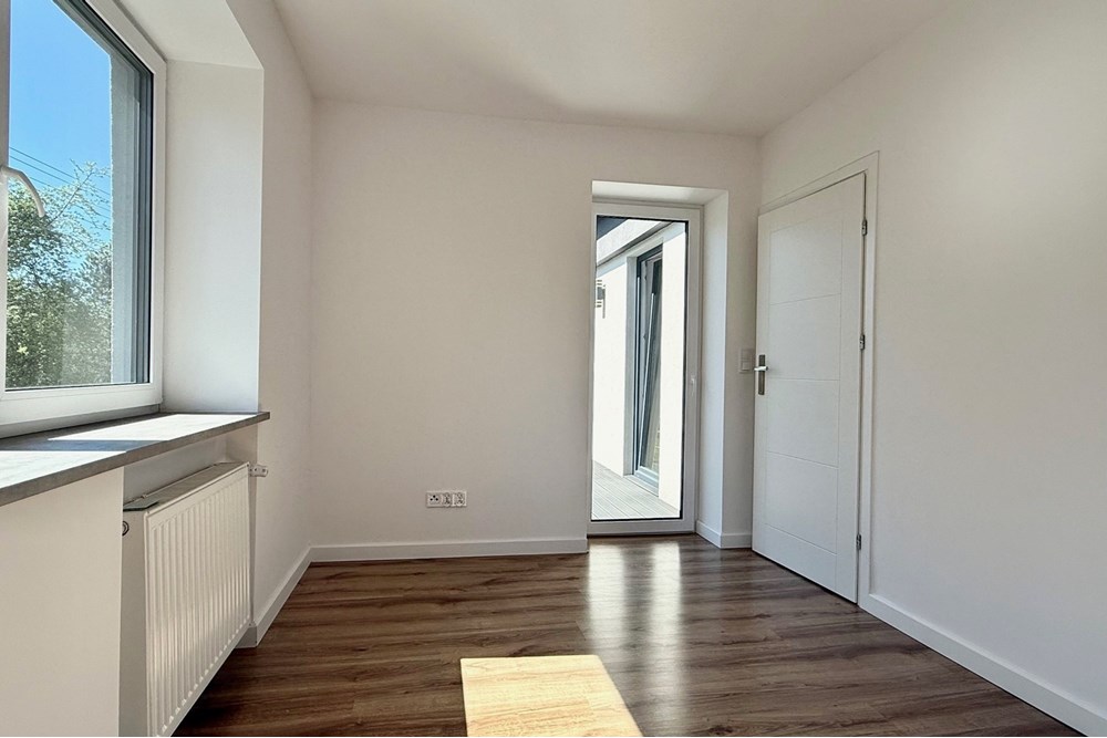 Dom wolnostojący - Sprzedaż - Jaworze, Polska - IMG_8413.jpg - 470131040-415