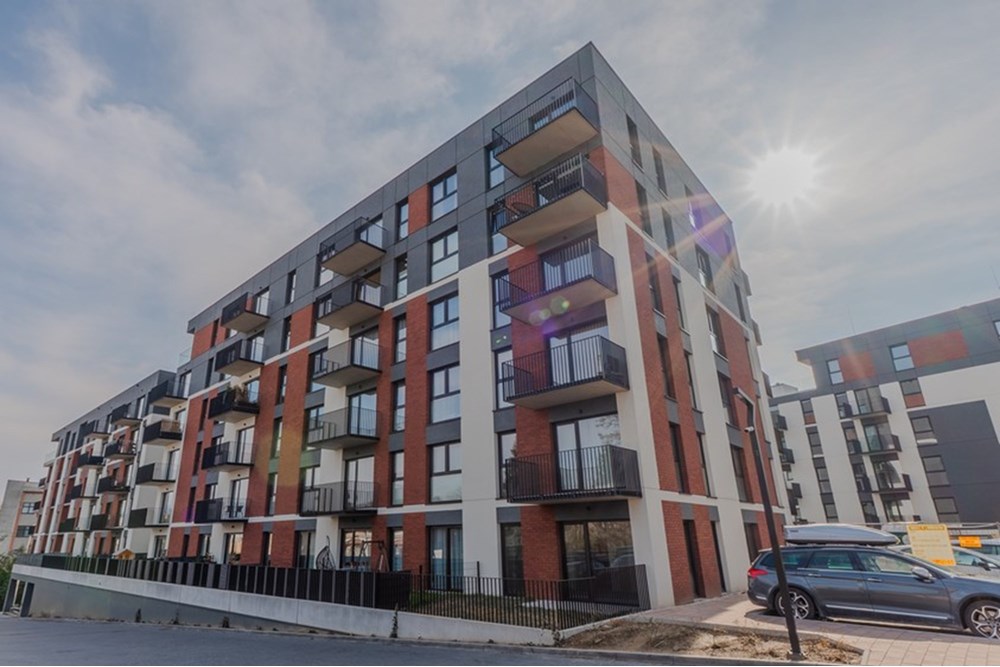 Mieszkanie - Sprzedaż - Bielsko-Biała, Polska - 1b.JPG - 470131026-157