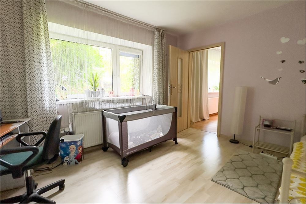 Dom dwurodzinny - Sprzedaż - Pietrzykowice, Polska - 13_15_12_L_04a1efb227f748a8bbec14d1a84d8c5d.jpg - 800061028-483