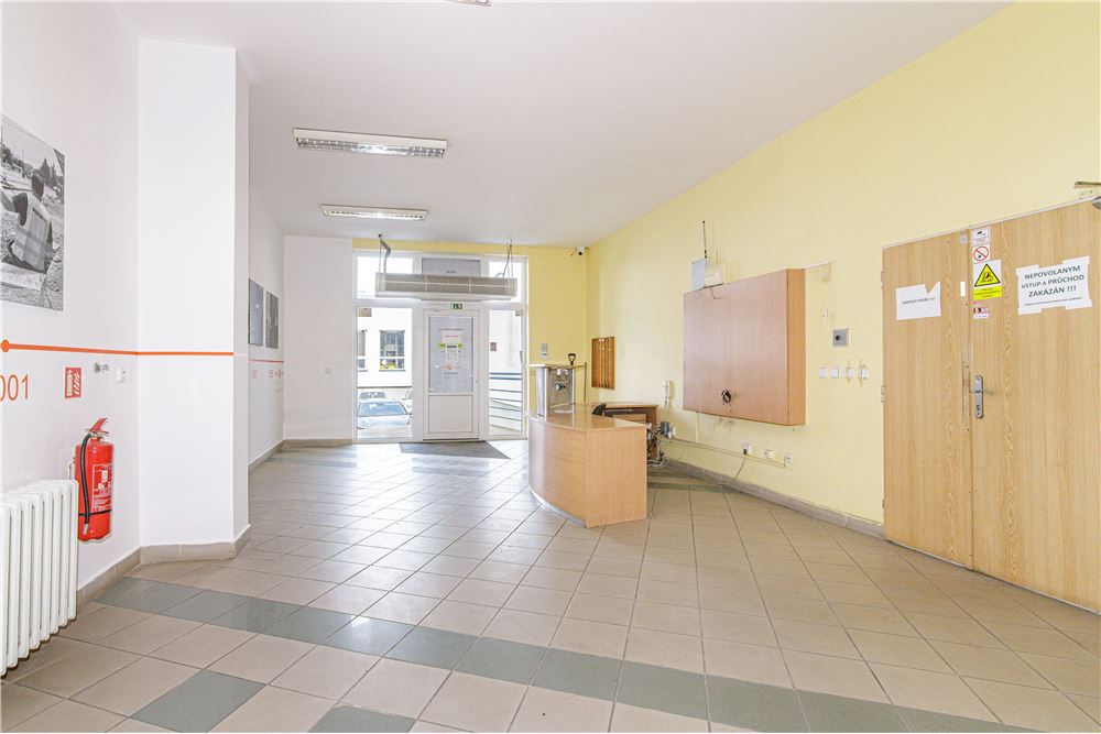 Nieruchomość przemysłowa - Wynajem - Cieszyn, Polska - 40 - 800061076-412