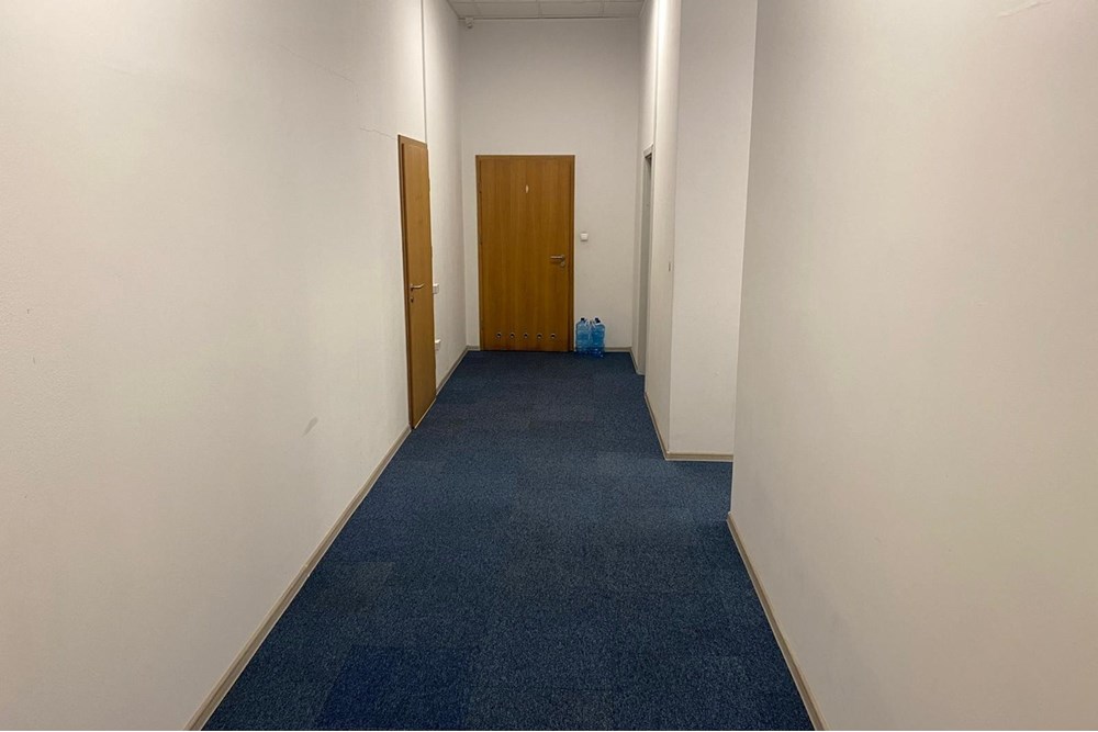 Lokal handlowy/usługowy - Sprzedaż - Warszawa, Polska - WhatsApp Image 2025-07-04 at 16.14.56 (2).jpeg - 810131032-97