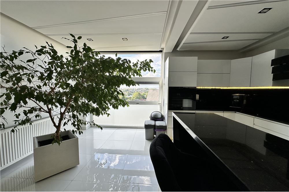 Mieszkanie - Sprzedaż - Bielsko-Biała, Polska - 10 - 800061098-166