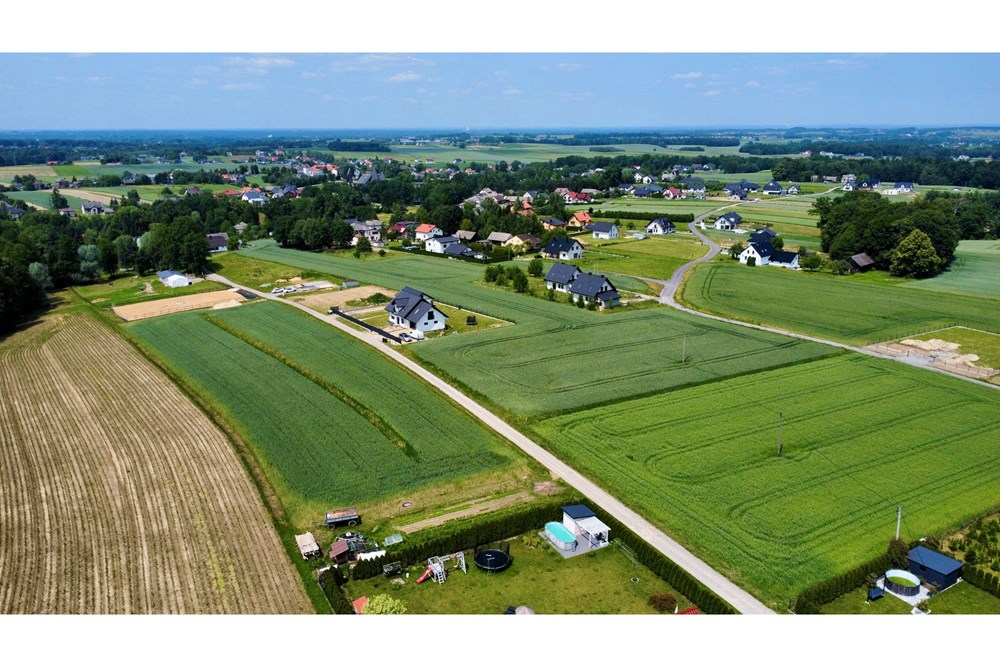 Działka budowlana - Sprzedaż - Witkowice, Polska - dji_fly_20250612_122002_587_1750154557206_photo_optimized.jpg - 800061127-16