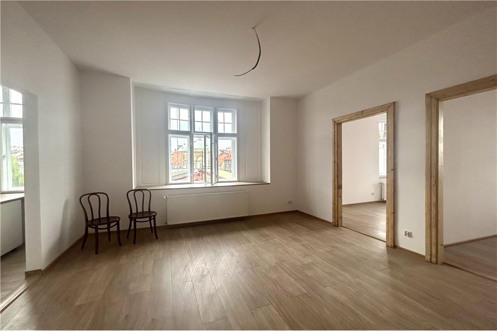 Kamienica - Wynajem - Bielsko-Biała, Polska - 2 - 800061090-236