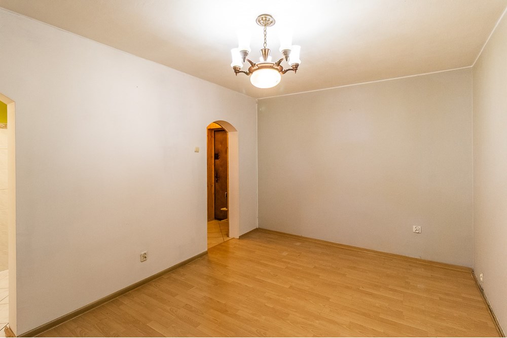 Kawalerka - Sprzedaż - Łódź, Polska - Mieszkanie-na-sprzedaz-Lodz-1.jpg - 470191060-2