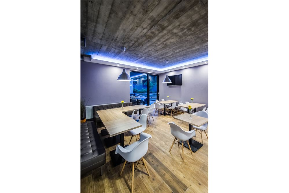 Nieruchomość inwestycyjna - Sprzedaż - Korbielów, Polska - 74 - 800061076-395