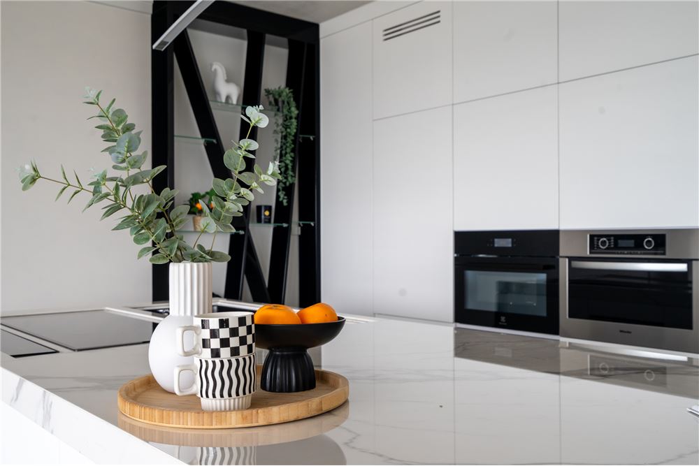 Mieszkanie - Sprzedaż - Warszawa, Polska - 19 - 810251007-89